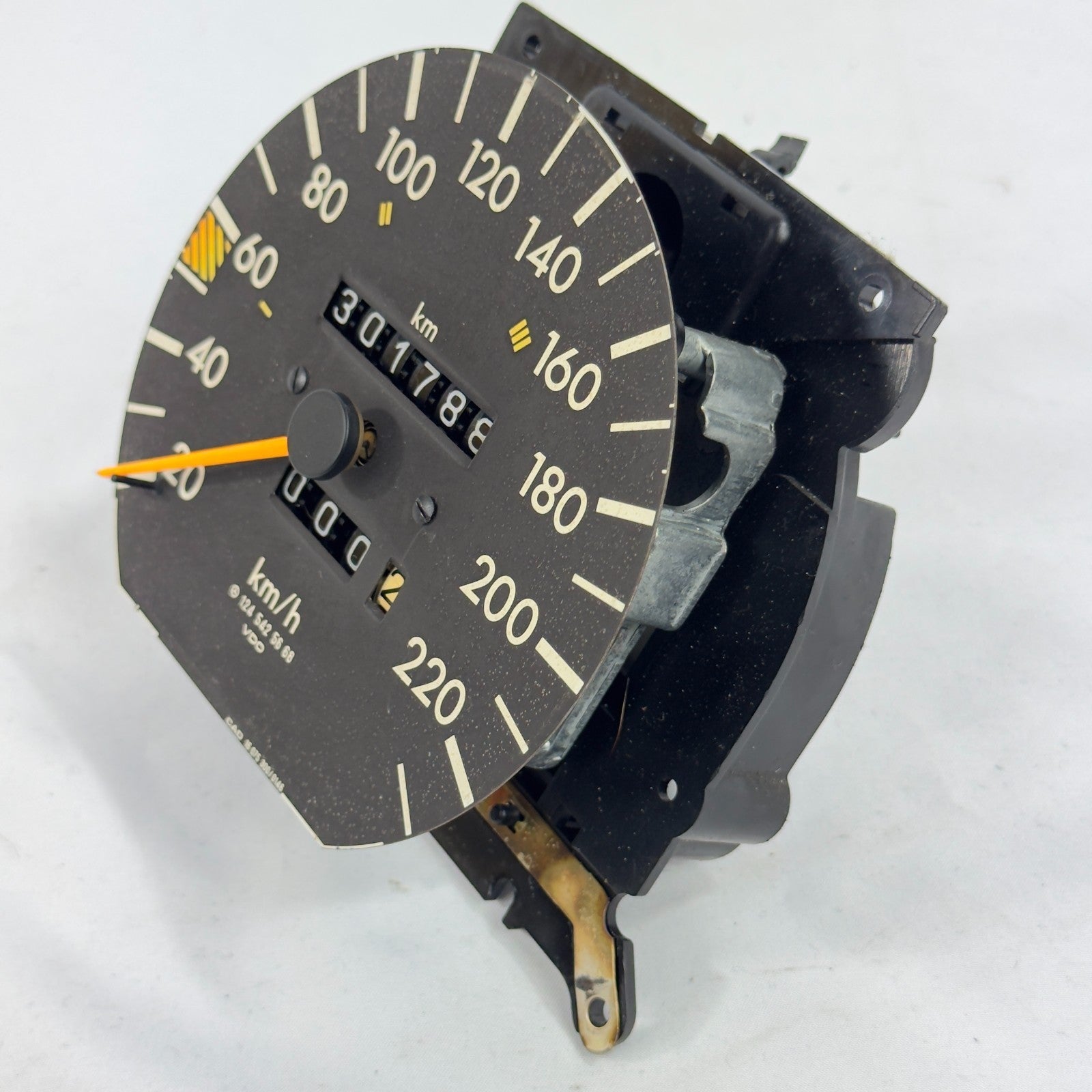 Mercedes W124 Tacho Tachometer 250DT 300TDT 300DT Turbo 4 MATIC 1245425668 – Bild 4