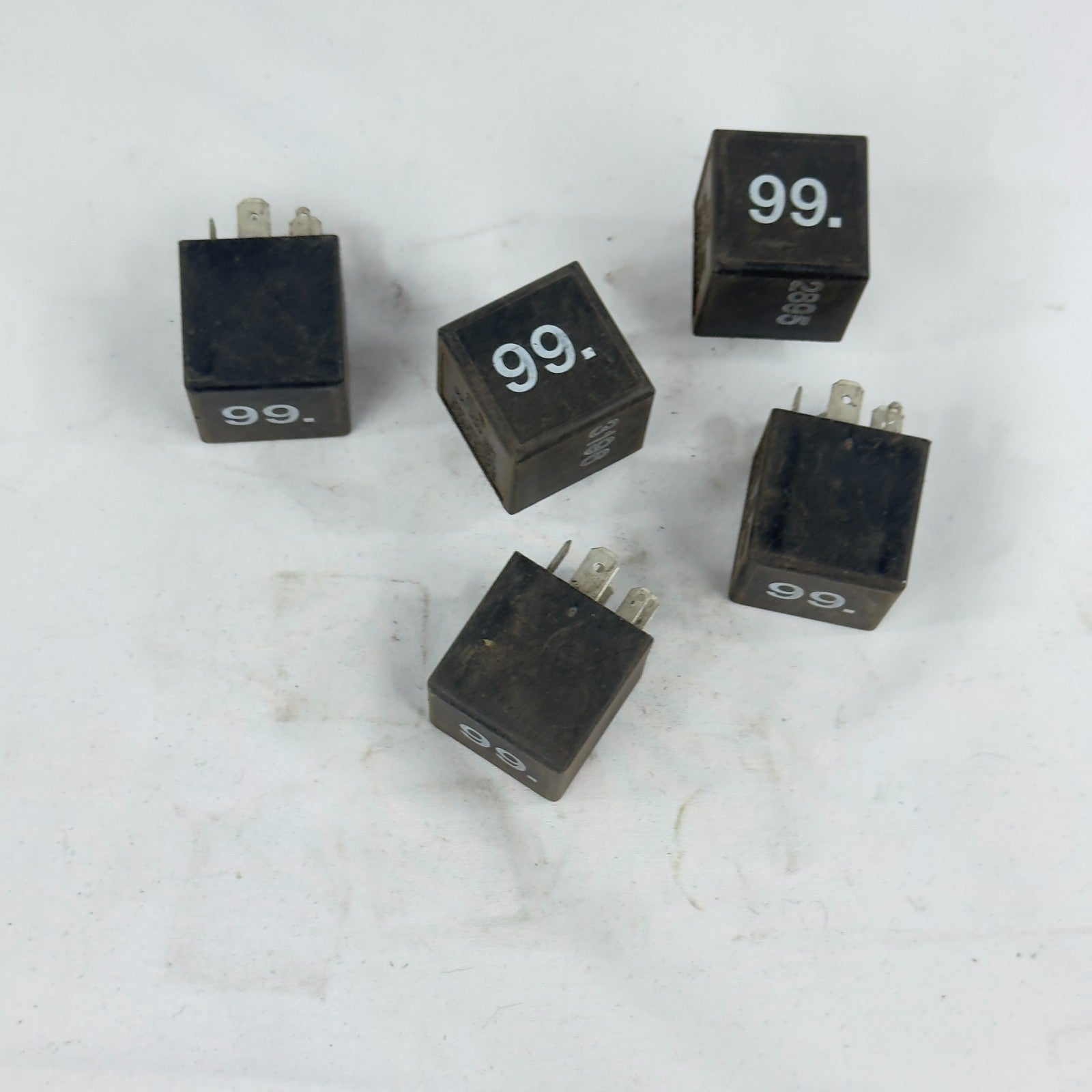 VW Relais 99 Arbeitsrelais Mehrzweckrelais 357955531 Audi Seat Volkswagen Skoda1