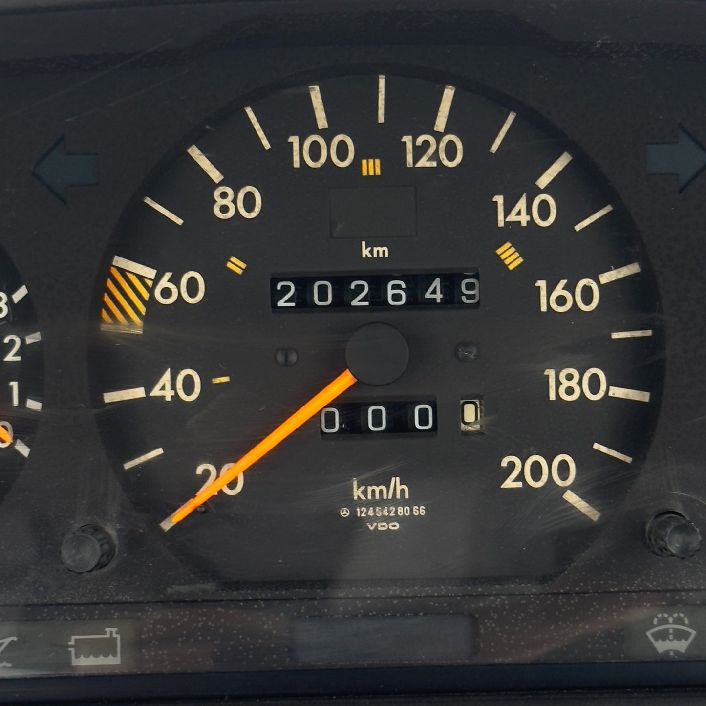 Mercedes W124 Tacho Kombiinstrument 250D E250D 250TD 5Gang 200kmh A12454280661