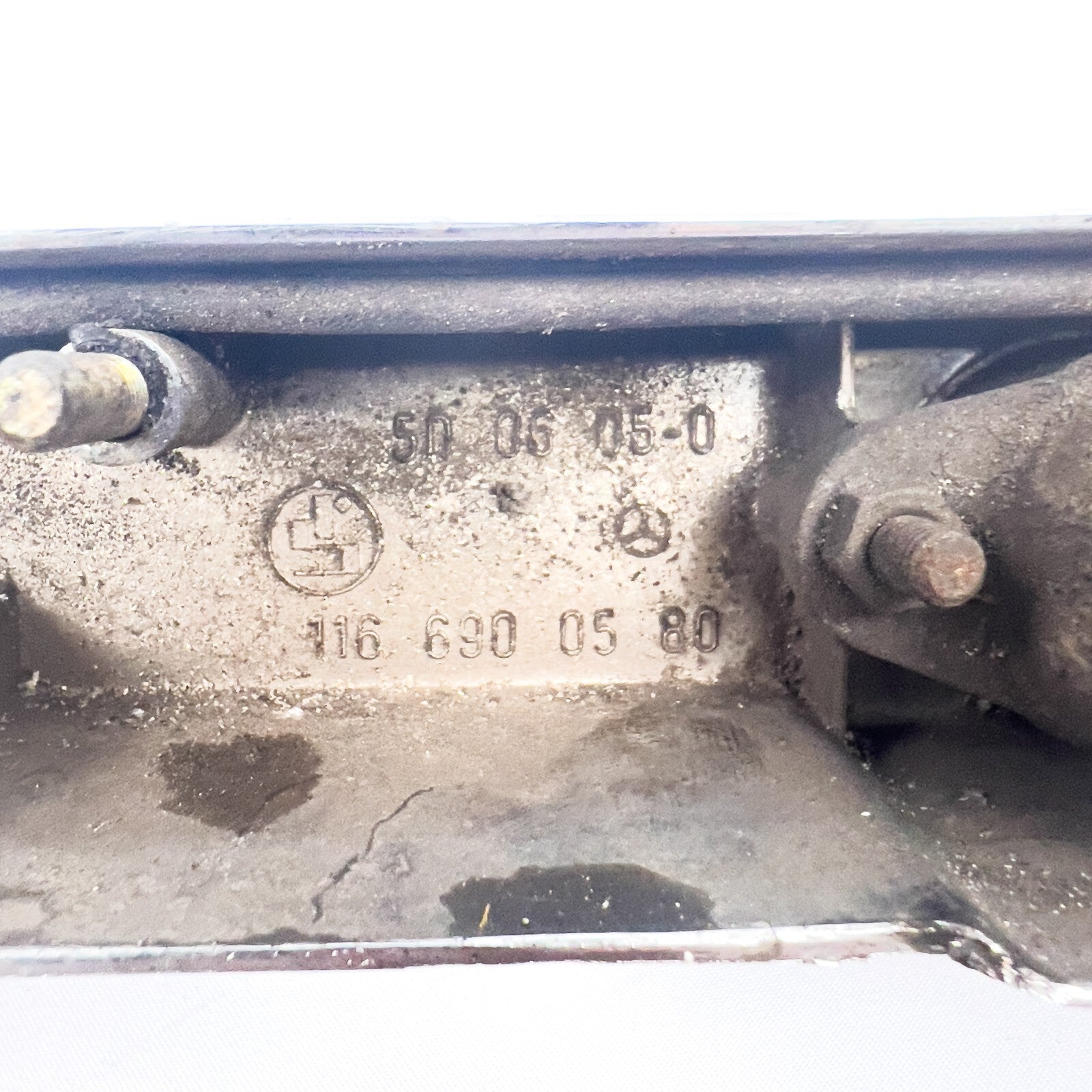 Mercedes Benz Griff Heckdeckel Zierstab Chromblende Heckklappe A1167580002 – Bild 7