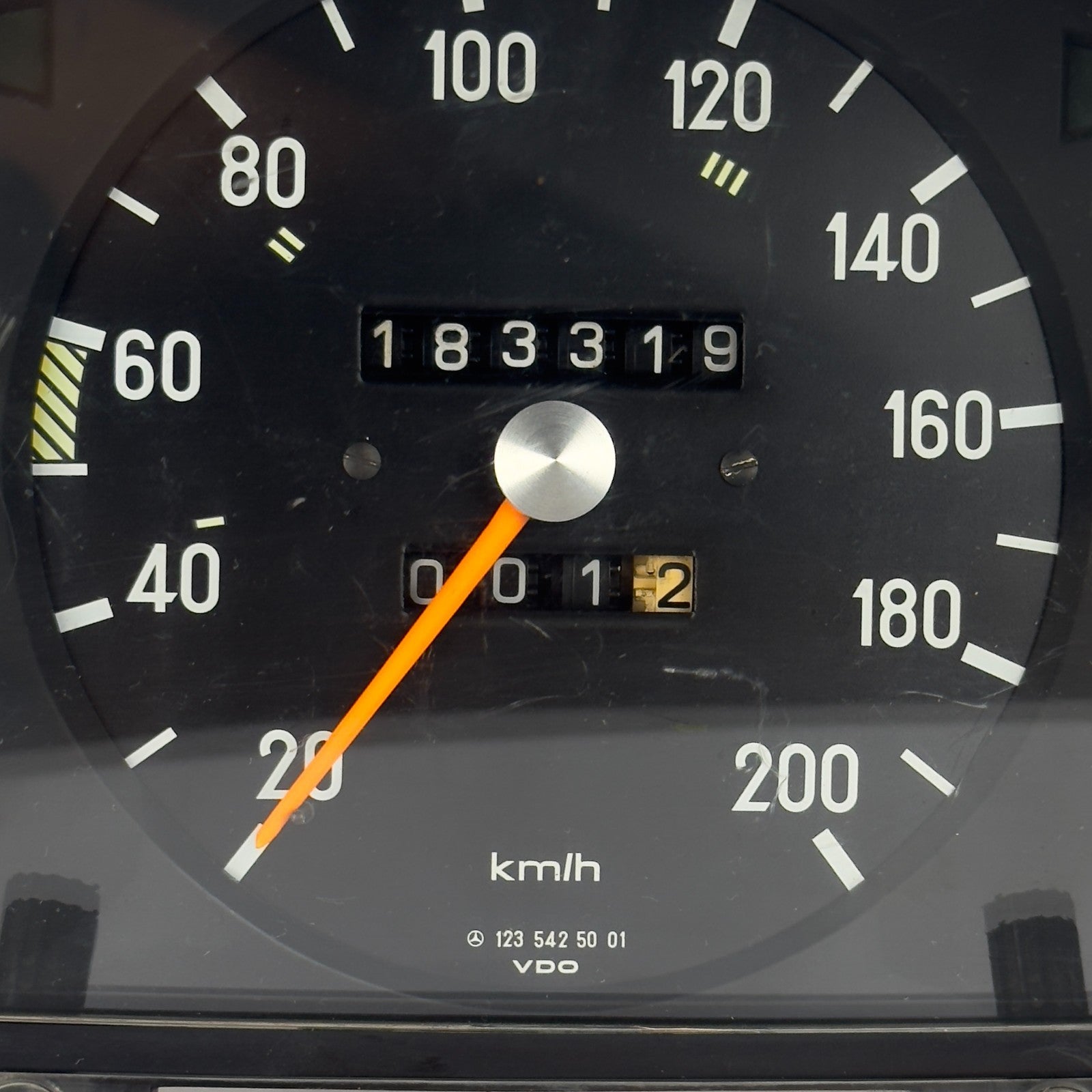 Mercedes W123 Tacho Kombiinstrument Uhr 200kmh VDO 1235425001 S123 T1231