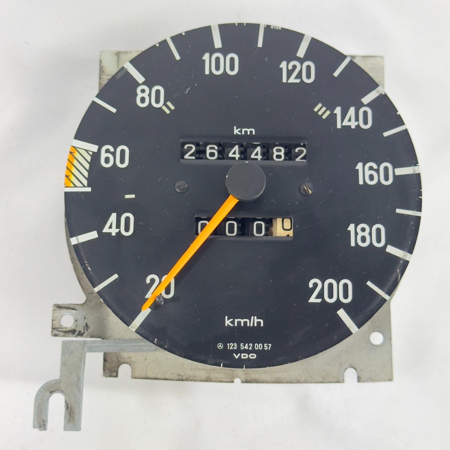 Mercedes W123 Tacho Tachometer Kombiinstrument 4 Gang VDO 200kmh 12354200570