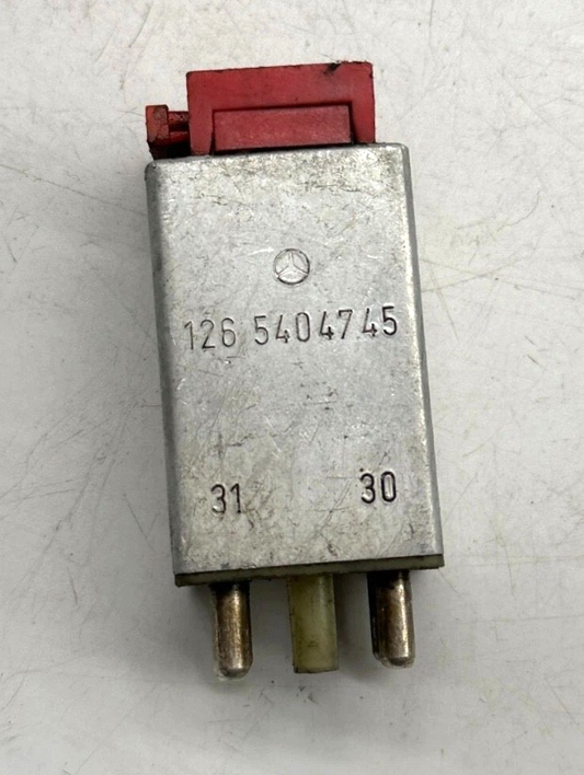 Mercedes Überspannungsschutzrelais W107 W126 W201 W123 1265404745 Original – Bild 1