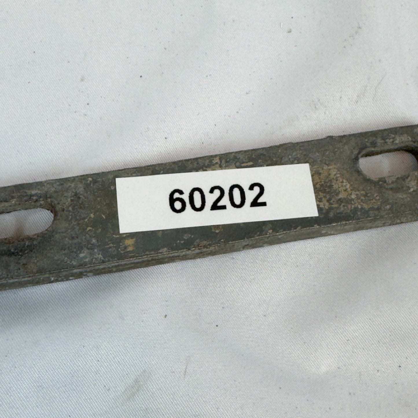 Motorhaubenschanier Links Mercedes Benz Halter Scharnier Motorhaube A1168870174 – Bild 5