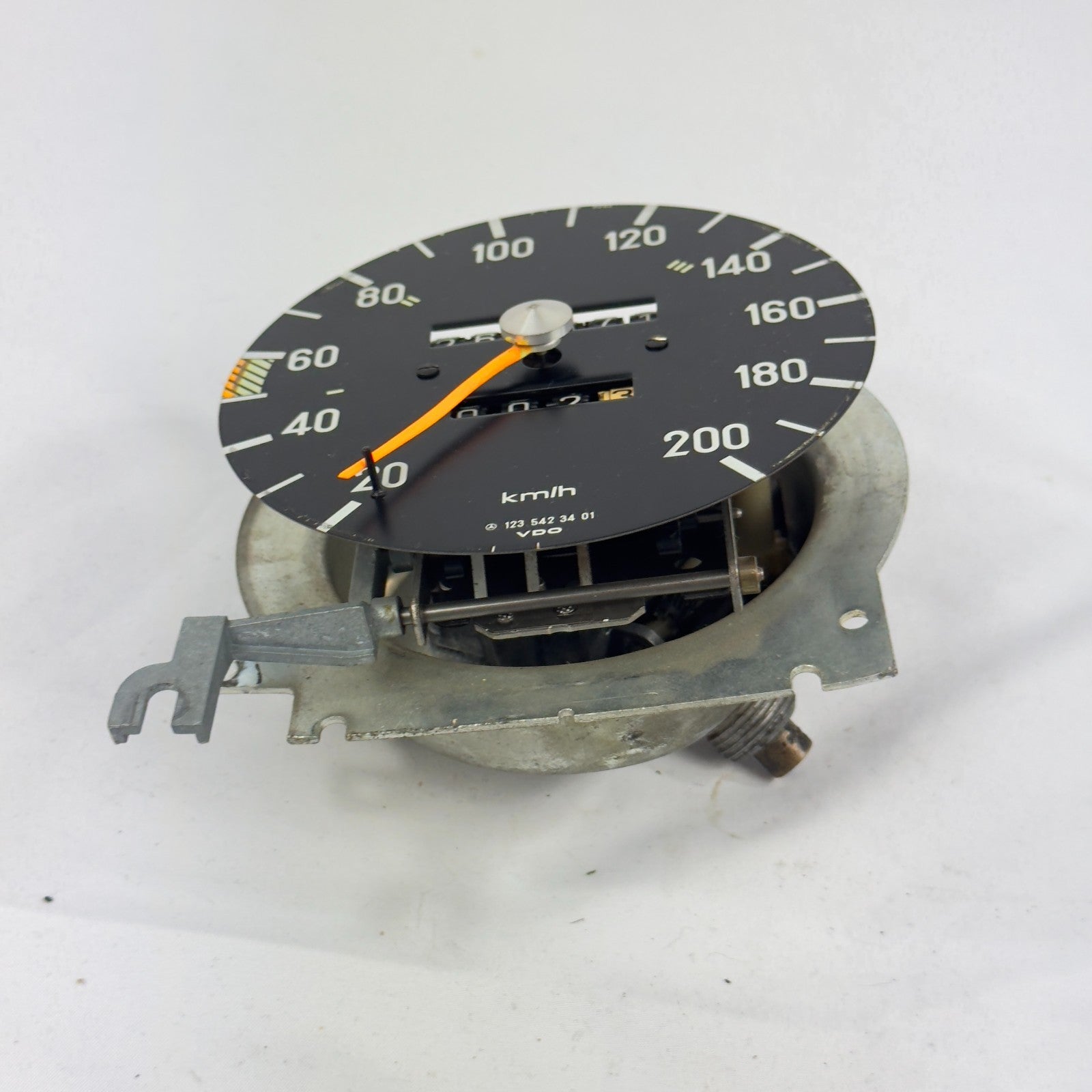 Mercedes W123 Tacho Tachometer Kombiinstrument 4 Gang VDO 200kmh 12354234011