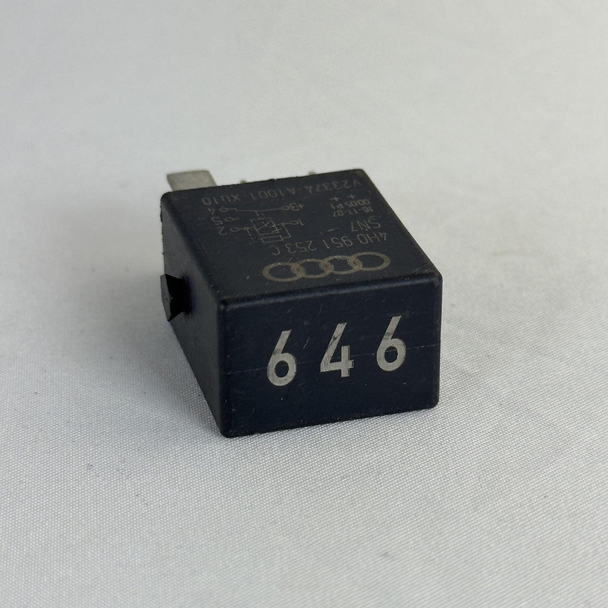 Audi VW Relais 646 4H0951253C Mehrzweckrelais Wechsler – Bild 1