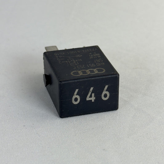 Audi VW Relais 646 4H0951253C Mehrzweckrelais Wechsler – Bild 1