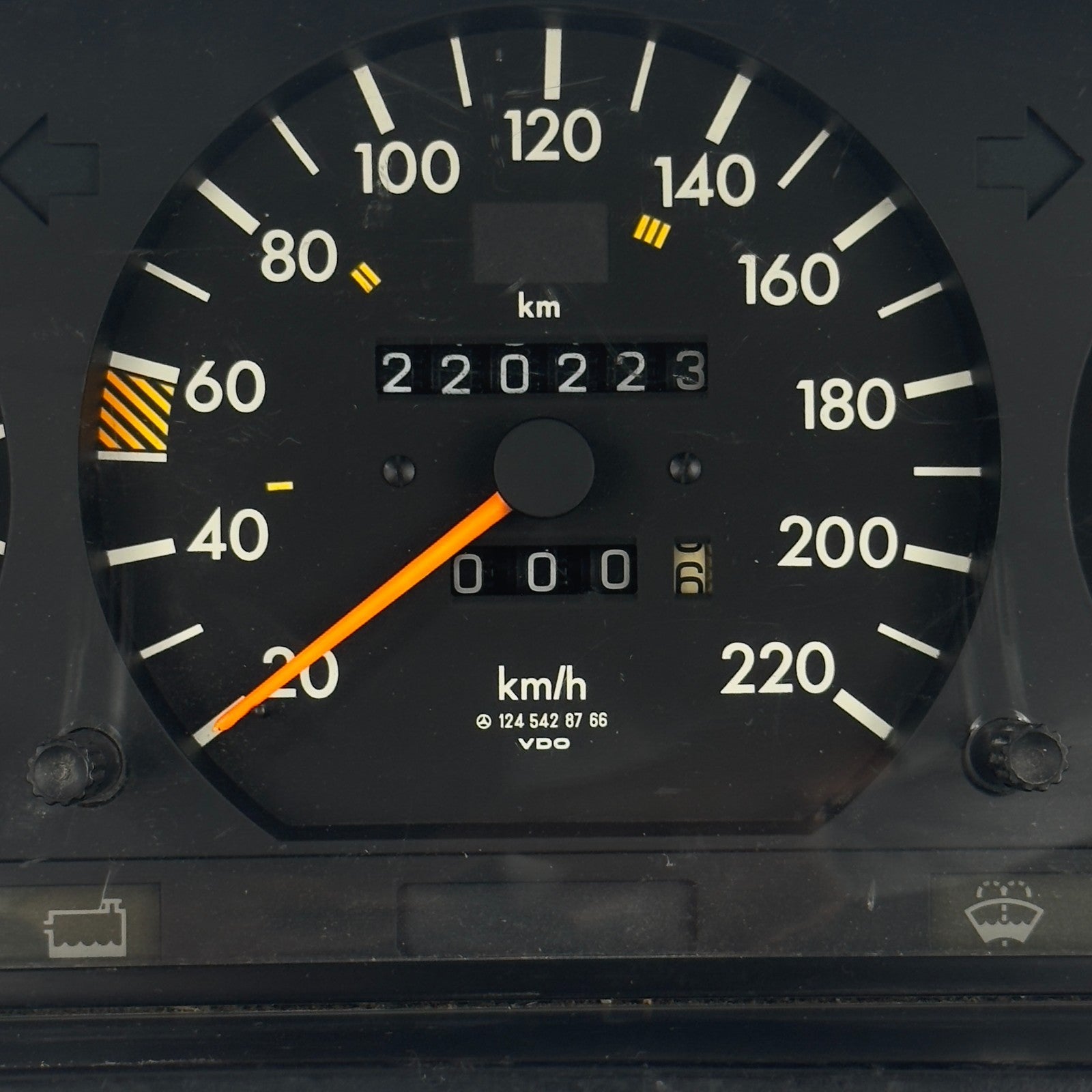 Mercedes W124 200E 230TE Tacho Kombiinstrument 220kmh ASD 4Gang A12454287661