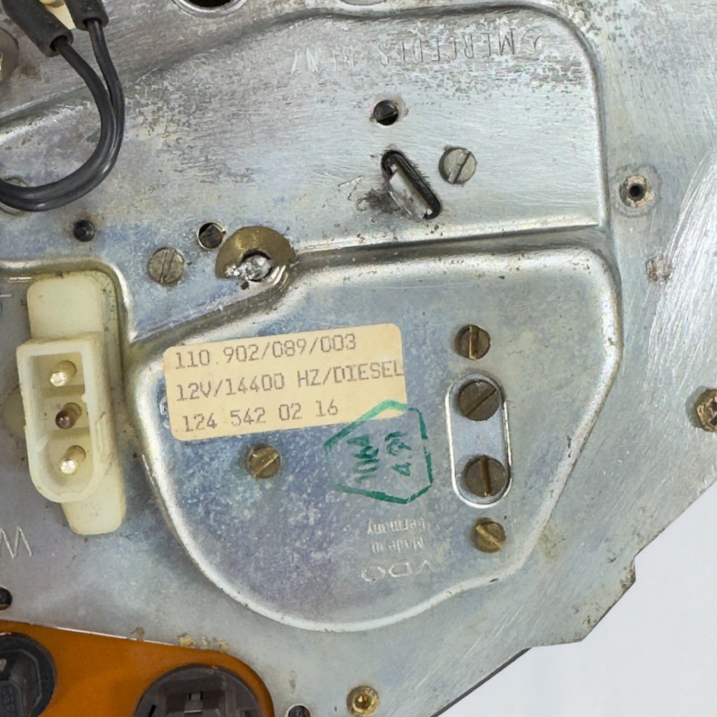 Mercedes W124 Tacho Kombiinstrument 250D 250TD 200kmh Diesel A12454280667