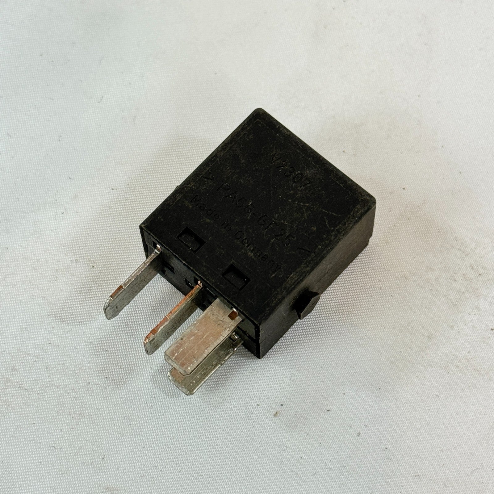 Mercedes-Benz Tyco Relais A0025421119 – Bild 4