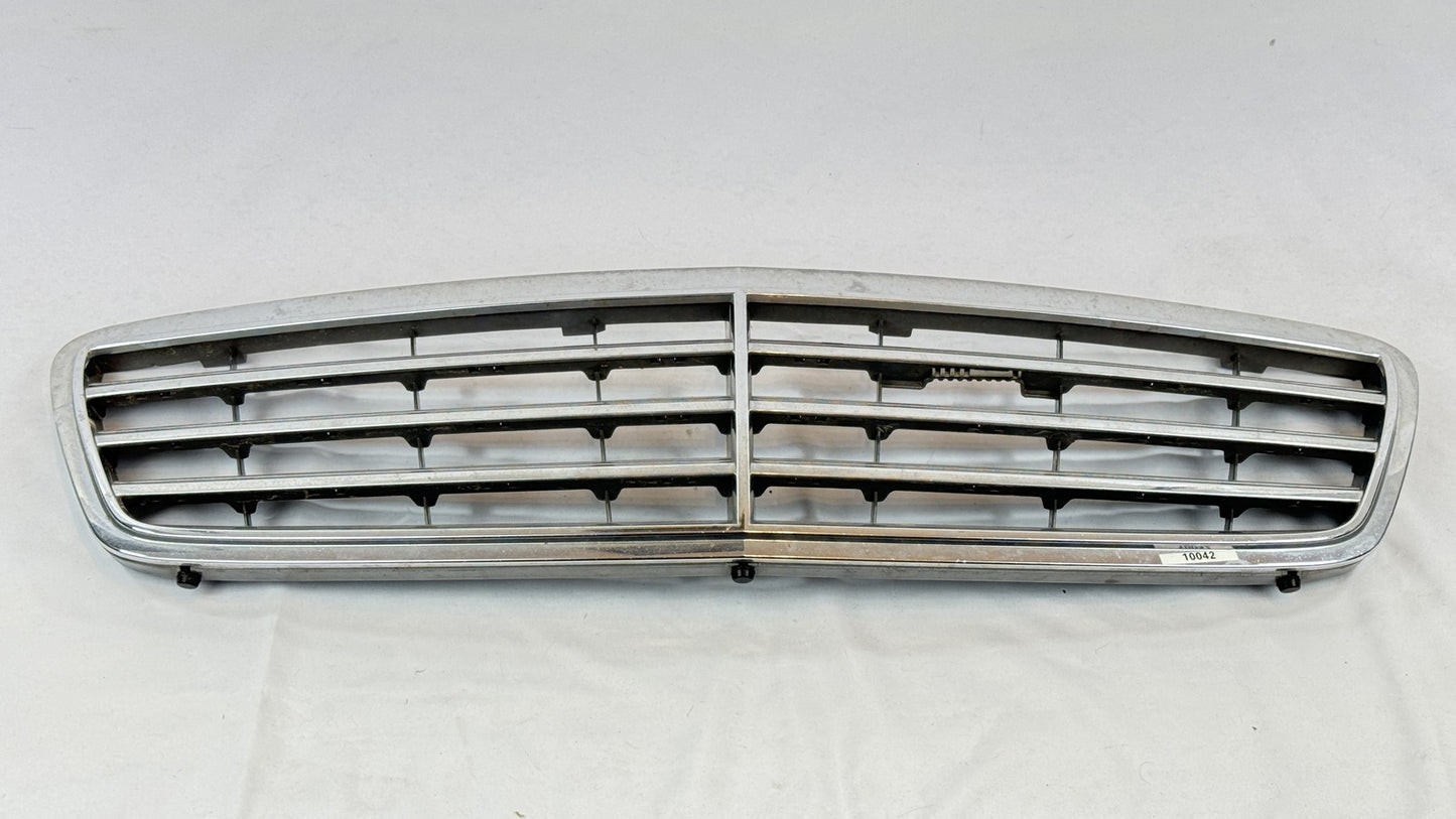 Mercedes Kühlergrill A2038800223 W203 C-Klasse – Bild 3