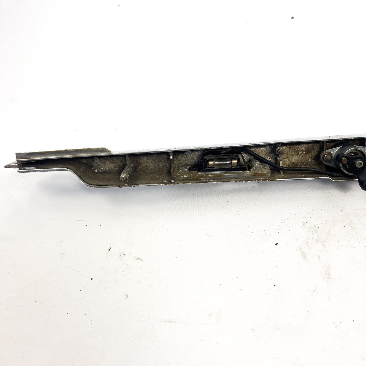 Mercedes W116 Griff Heckdeckel Chromblende Zierstab – Bild 7