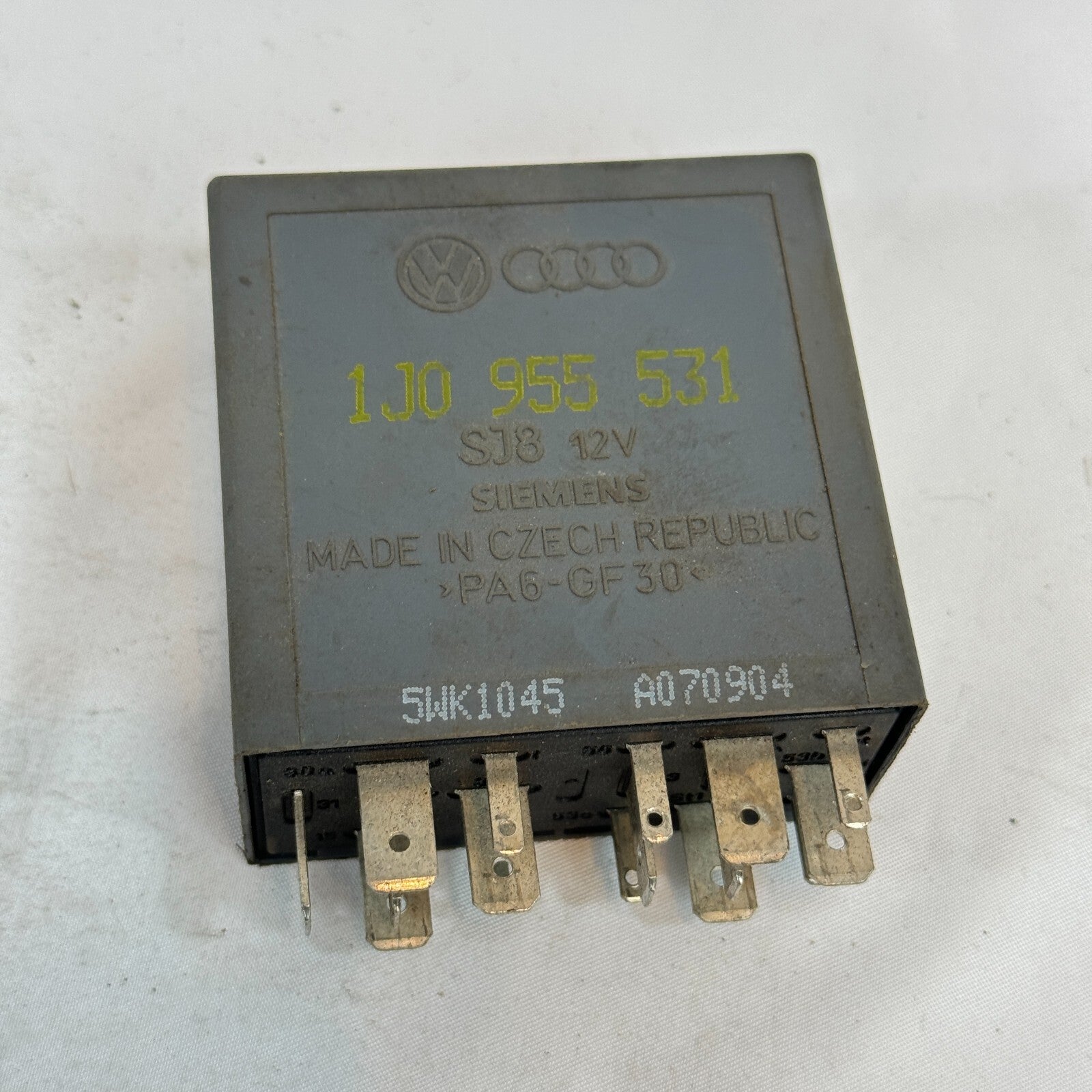 VW Relais 192 Arbeitsrelais 1J0955531 Regensensor Audi Seat Volkswagen – Bild 2