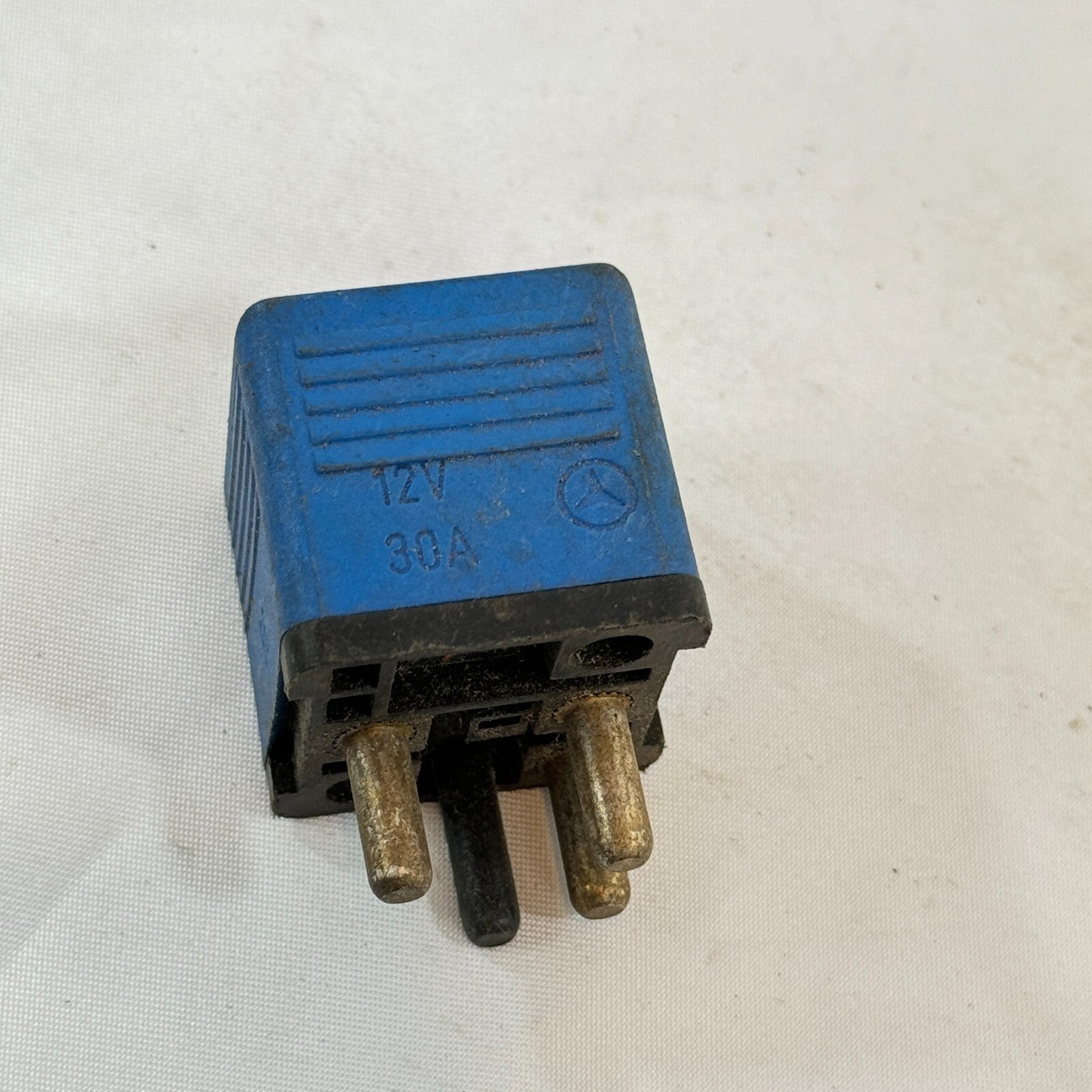 Mercedes W124 W140 Hella Relais A0015429919 – Bild 4