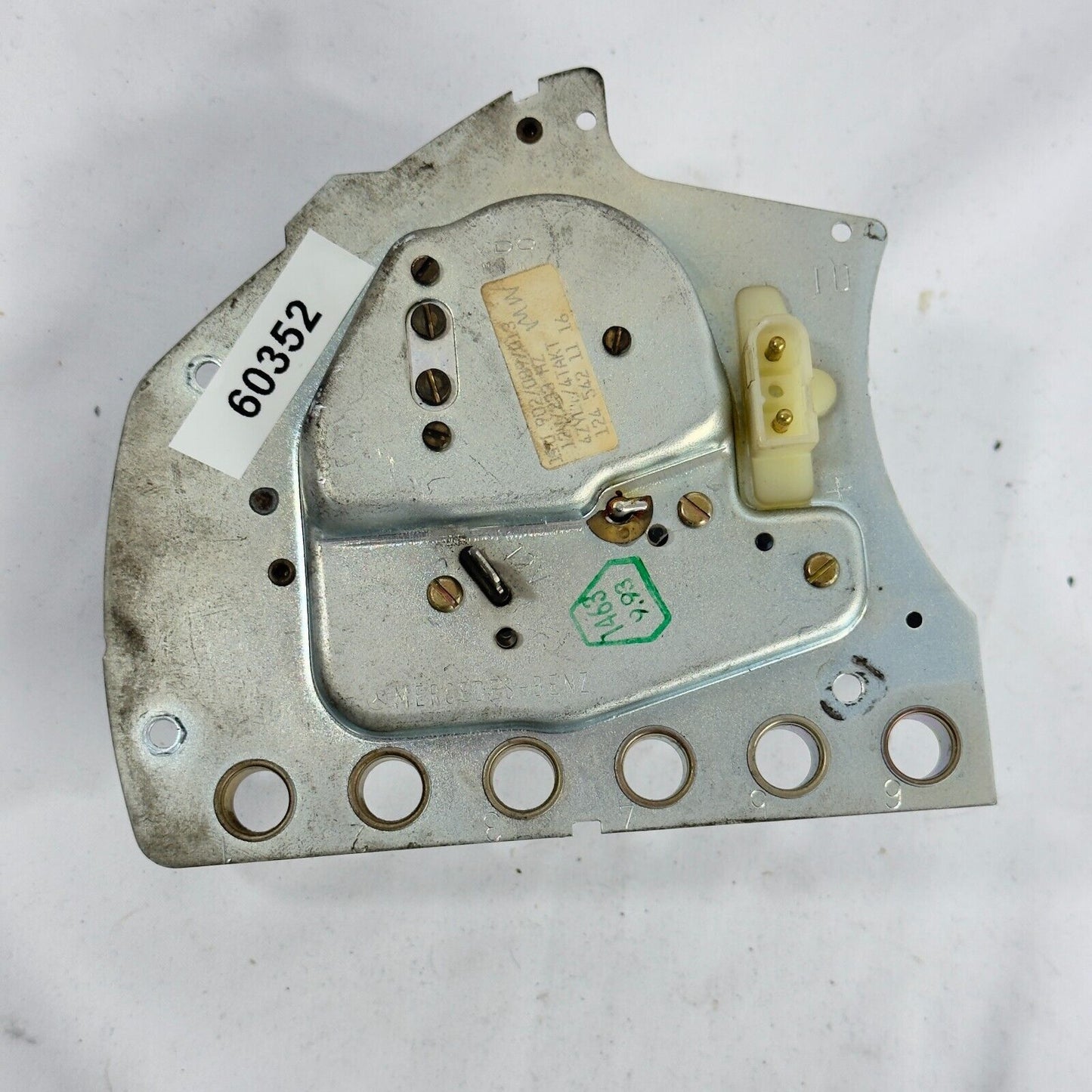 Mercedes W124 Drehzahlmesser Benzin 4Zyl Tacho mit Uhr VDO A1245421116