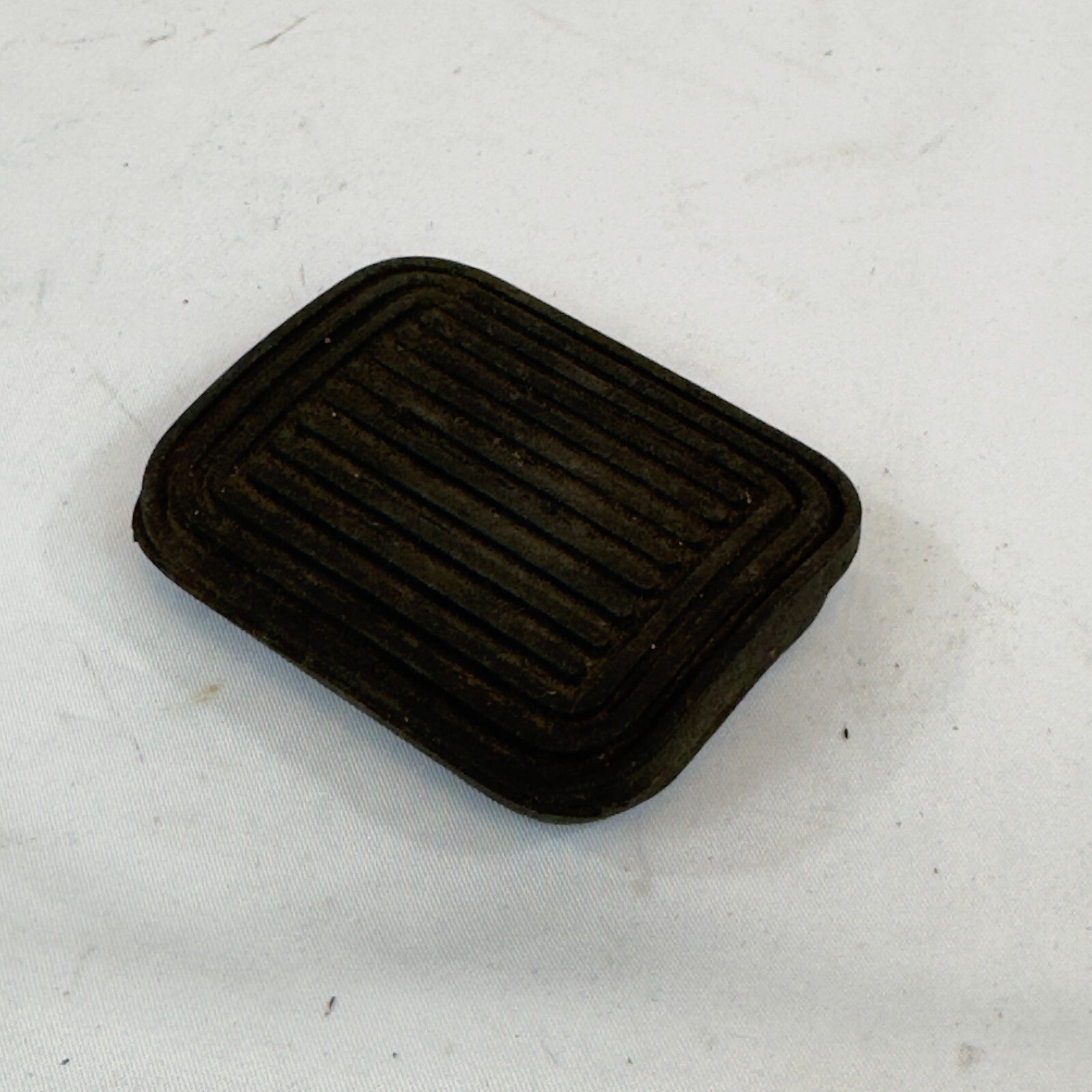 T2 Pedalgummi für Kupplung und Bremspedal 211721173 – Bild 1