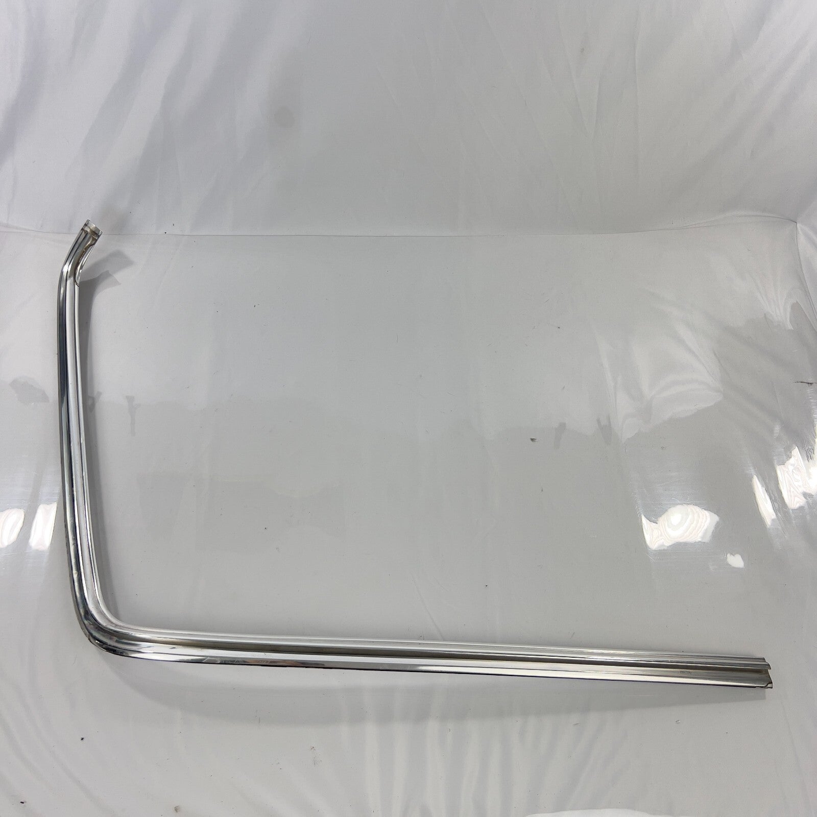 Mercedes Benz Heckscheibe Zierrahmen Links Hinten Rahmen Fenster A1166780330 – Bild 3