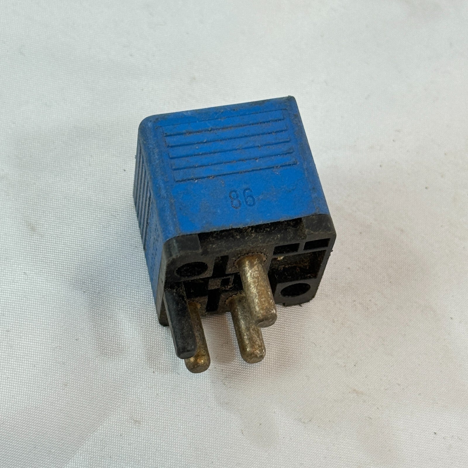 Mercedes W124 W140 Hella Relais A0015429919 – Bild 3