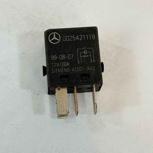 Mercedes Benz Tyco Relais Arbeitsrelais Auto A00254211190