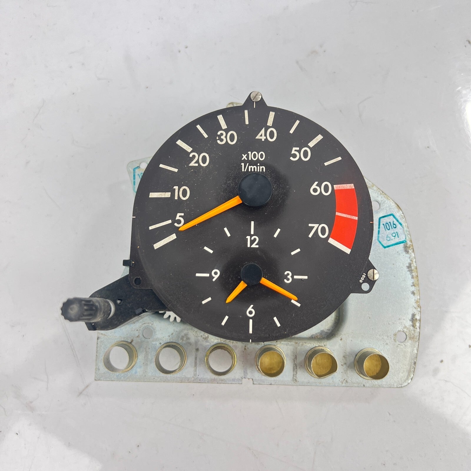 W124 Tacho Drehzahlmesser VDO A1245490016 – Bild 1