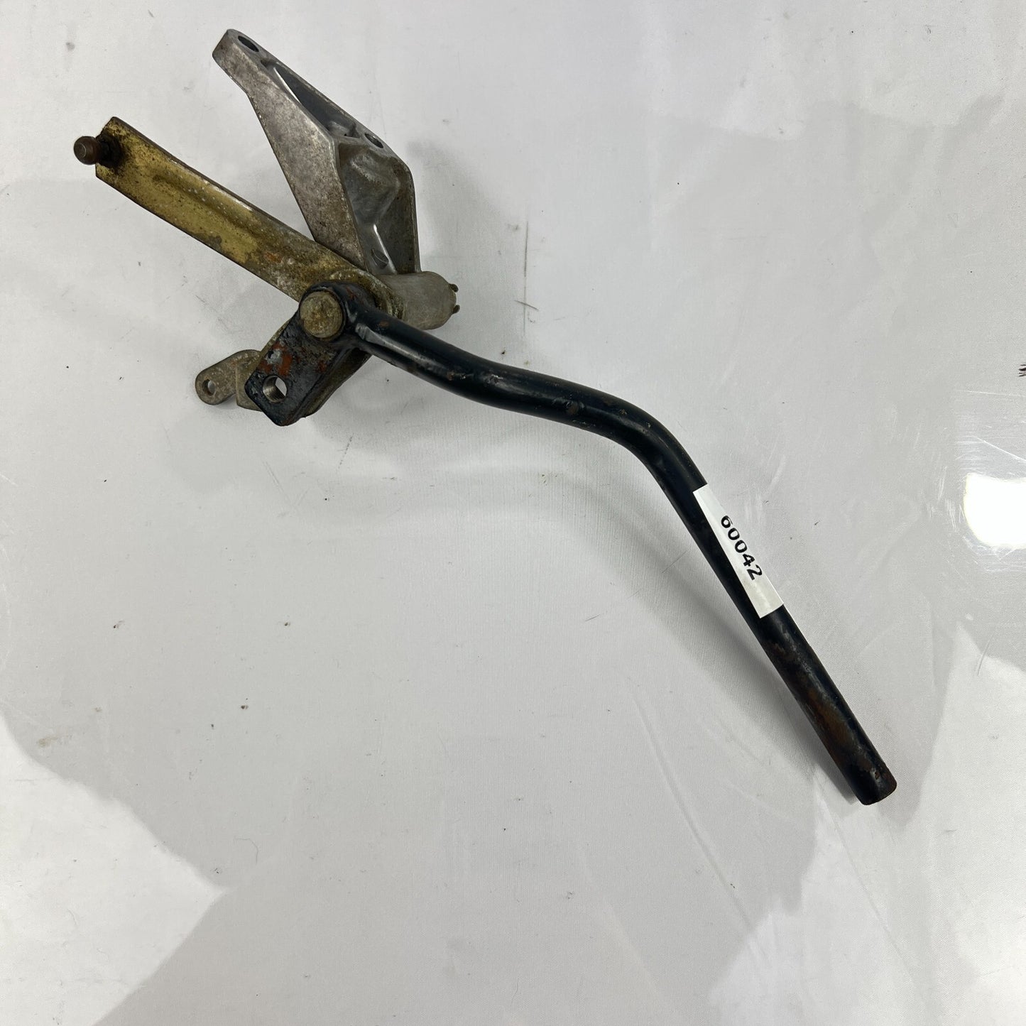 MercedesBenz A1163010218 Gestänge Gaspedal Regulierung Pedal Pedalgestänge W116 – Bild 6