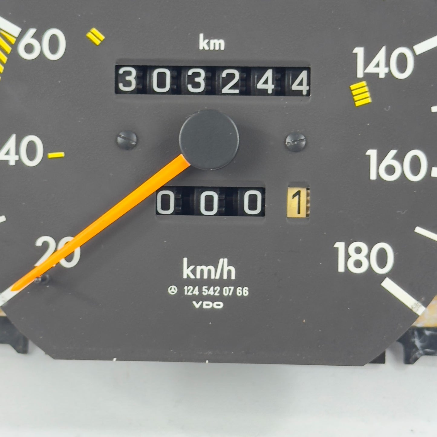 Mercedes W124 Tacho Tachometer Diesel E 200D 200TD 5 Gang VDO 180kmh 1245420766 – Bild 4