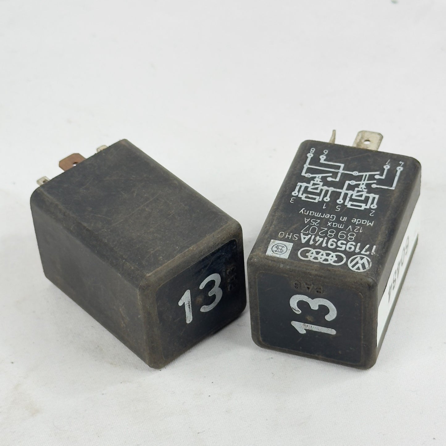 VW Relais 13 Klimaanlage 171959141A Audi Seat Volkswagen Skoda Original0