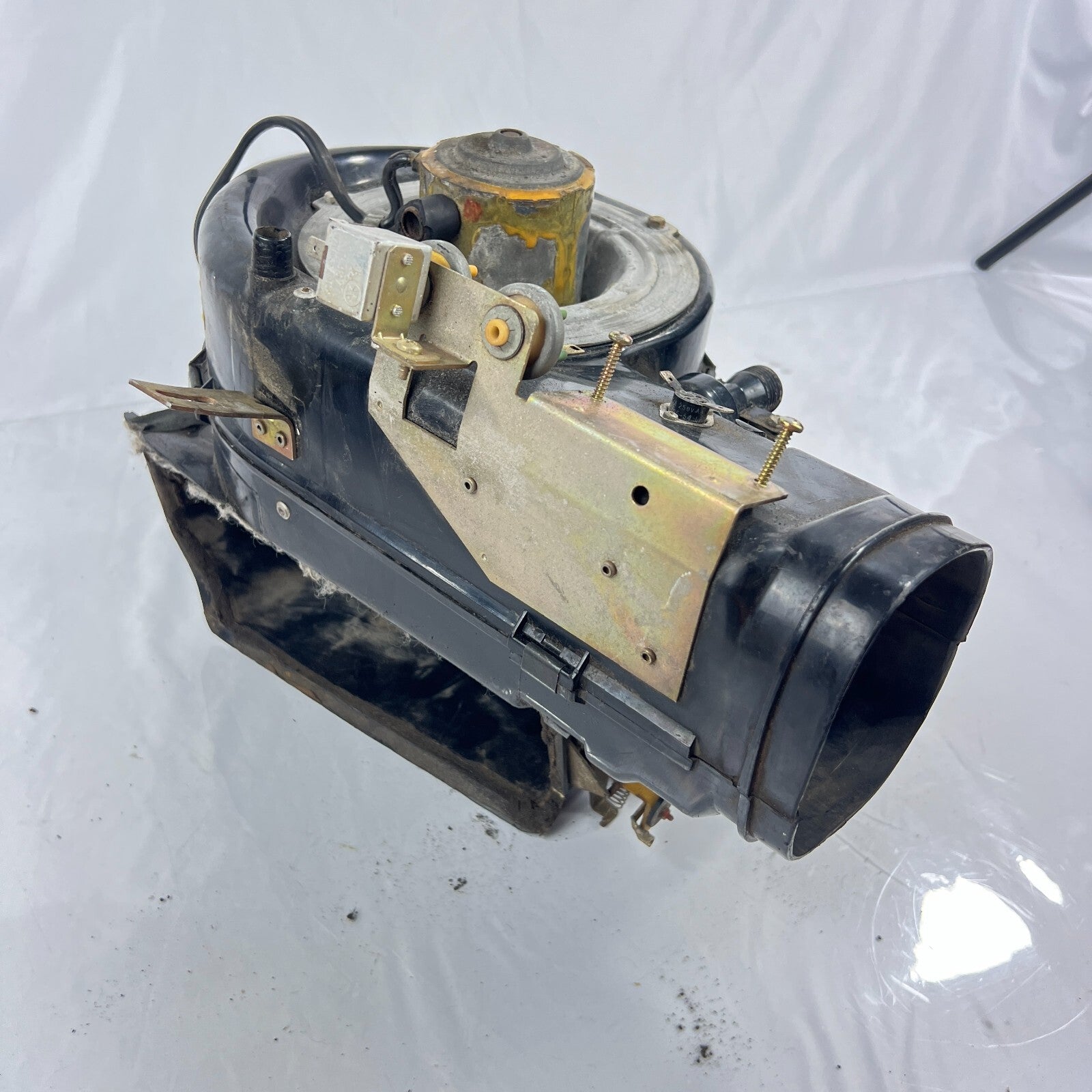 MercedesBenz 0008359802 1168300108 Gebäsemotor Klimaautomatik Gehäuse Gebäse – Bild 6