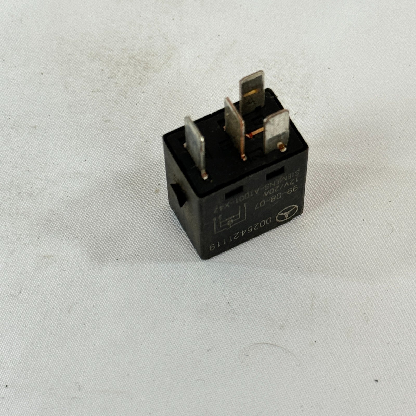 Mercedes-Benz Tyco Relais A0025421119 – Bild 7