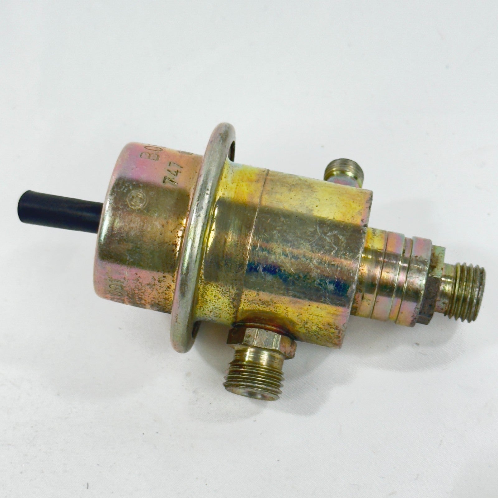 Ferrari Kraftstoffdruckregler Druckregler 0438161001 BOSCH Testarossa 4124