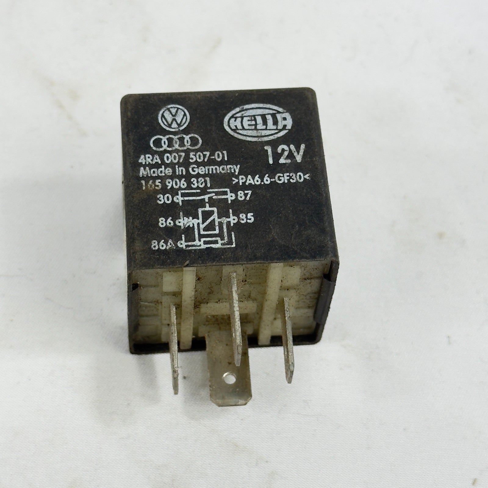 VW Relais 30 Motorsteuerung Zentralelektrik 165906381 Audi Seat Skoda Original3