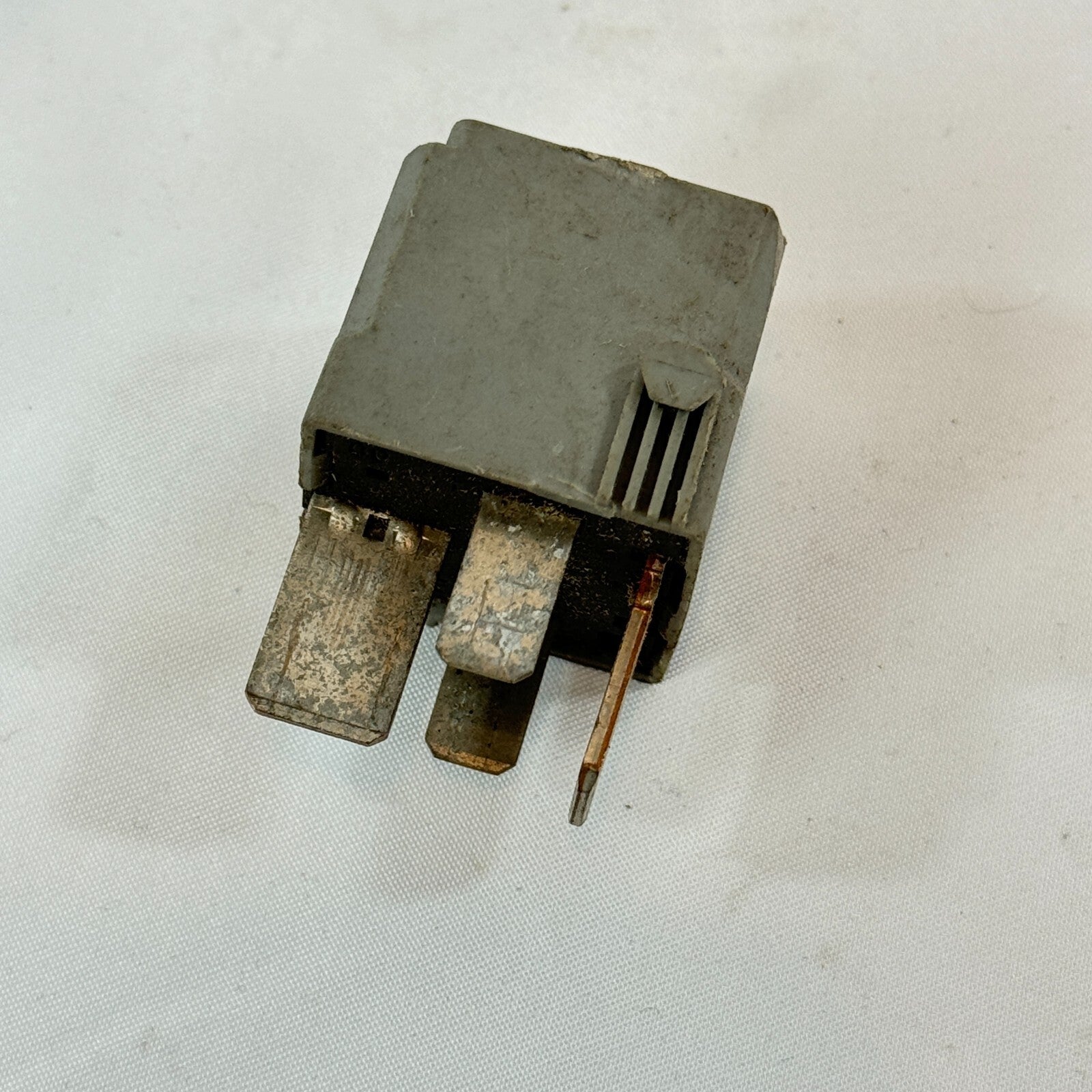 Mercedes-Benz Hella Relais A0025422619 – Bild 8