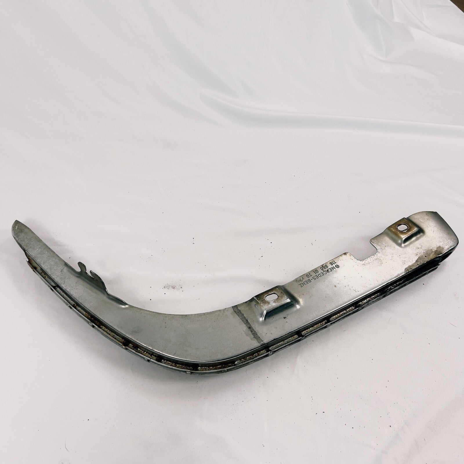 MercedesBenz Stossfanger Links für SEKlasse 116 Oldtimer Rarität A1168800170 – Bild 9