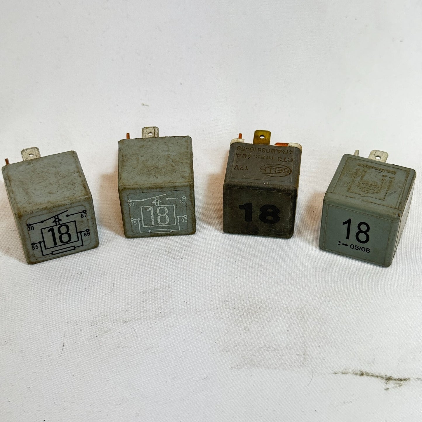 VW Relais 18 Arbeitsrelais 191937503 22204007 Audi Seat Volkswagen Skoda – Bild 1