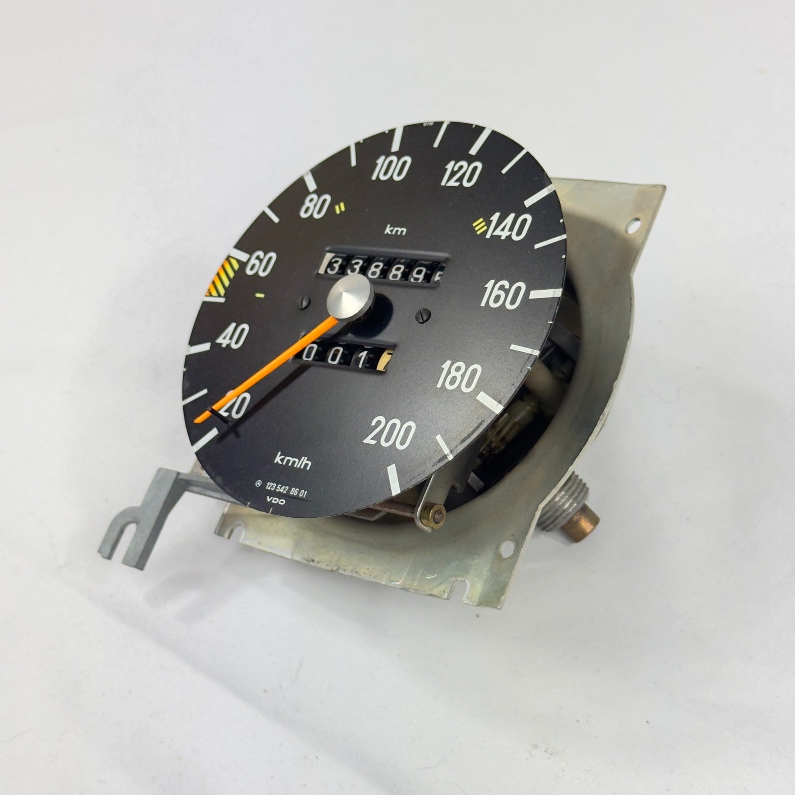 Mercedes W123 Tacho Tachometer Kombiinstrument 4 Gang VDO 200kmh 12354286011