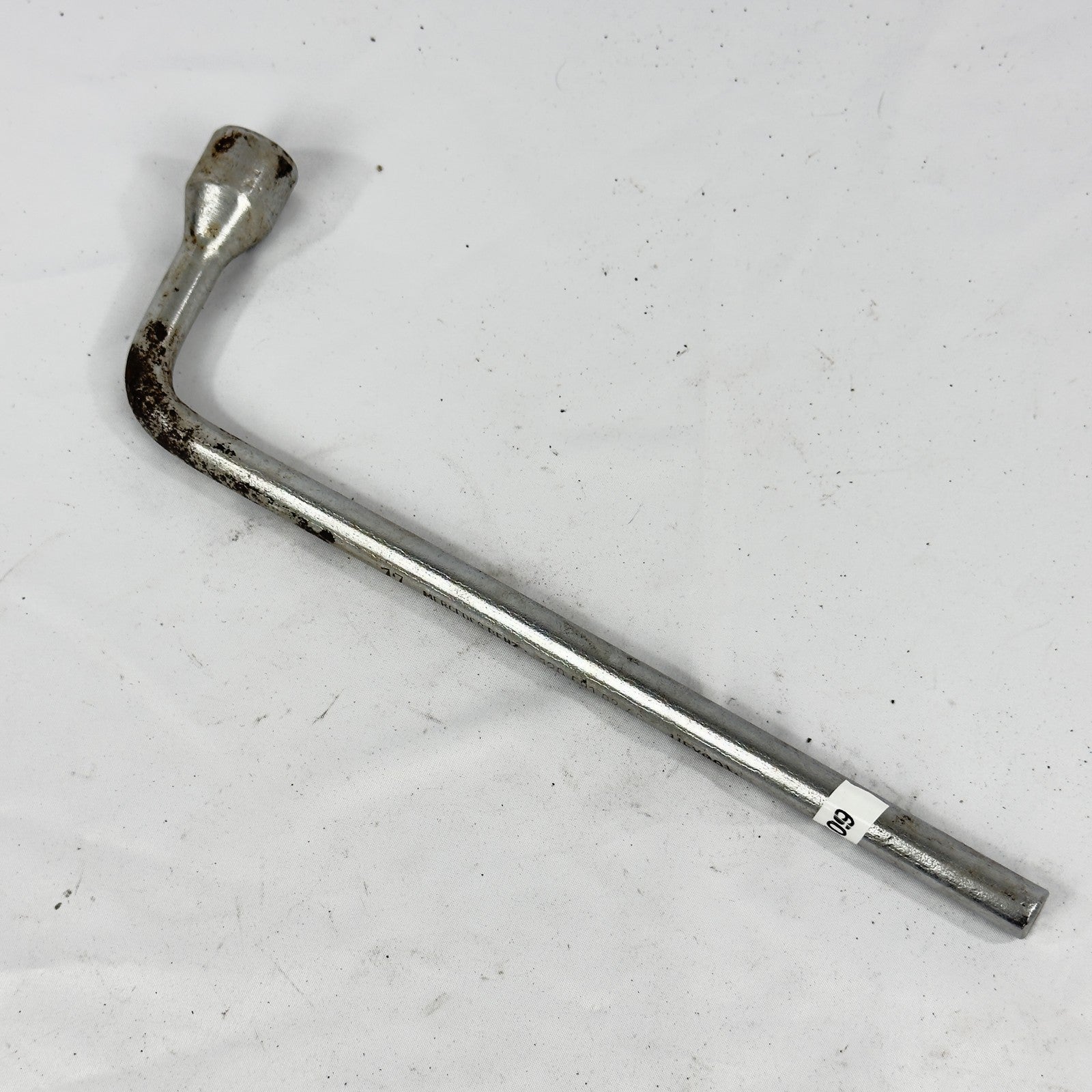 Mercedes Radmutternschlüssel 17mm Bordwerkzeug – Bild 1