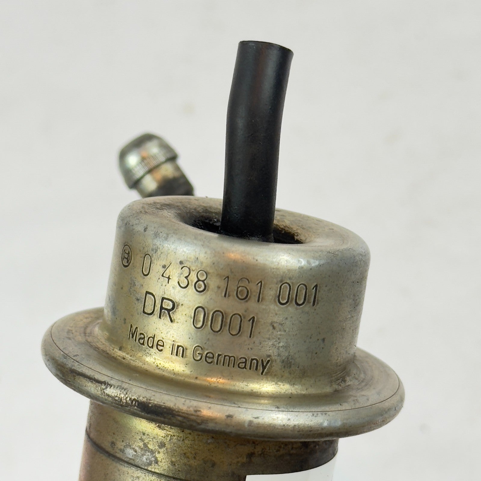 Mercedes W126 R129 W124 W201 Druckregler Kraftstoffdruckregler 0438161001 BOSCH5
