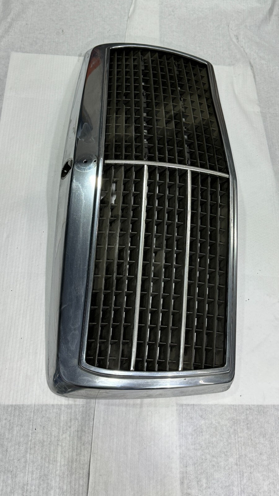 Mercedes Kühlergrill W124 Frontgrill Grill Kühler Original A1248800783 – Bild 5