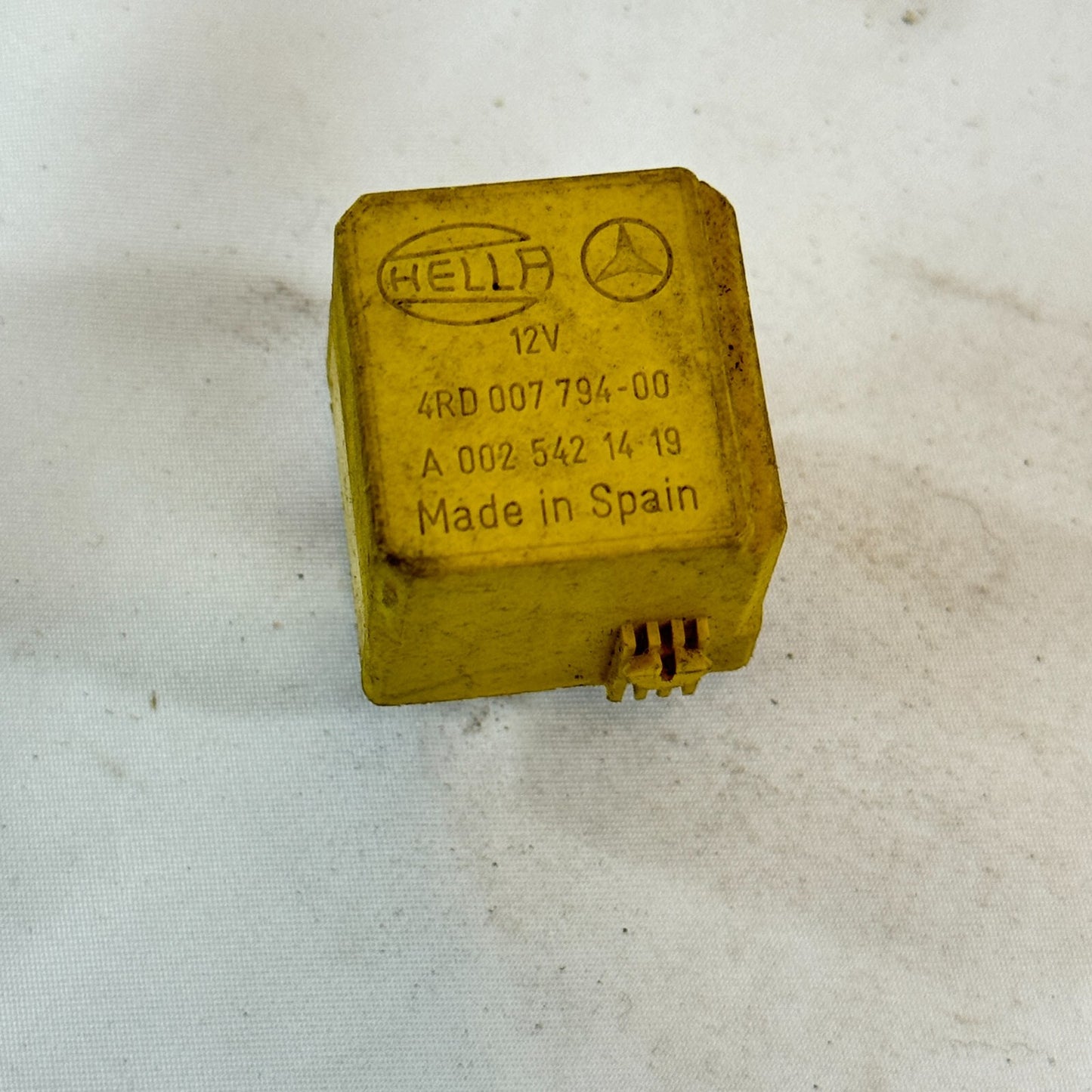 Mercedes-Benz Hella Relais A0025421419 – Bild 2