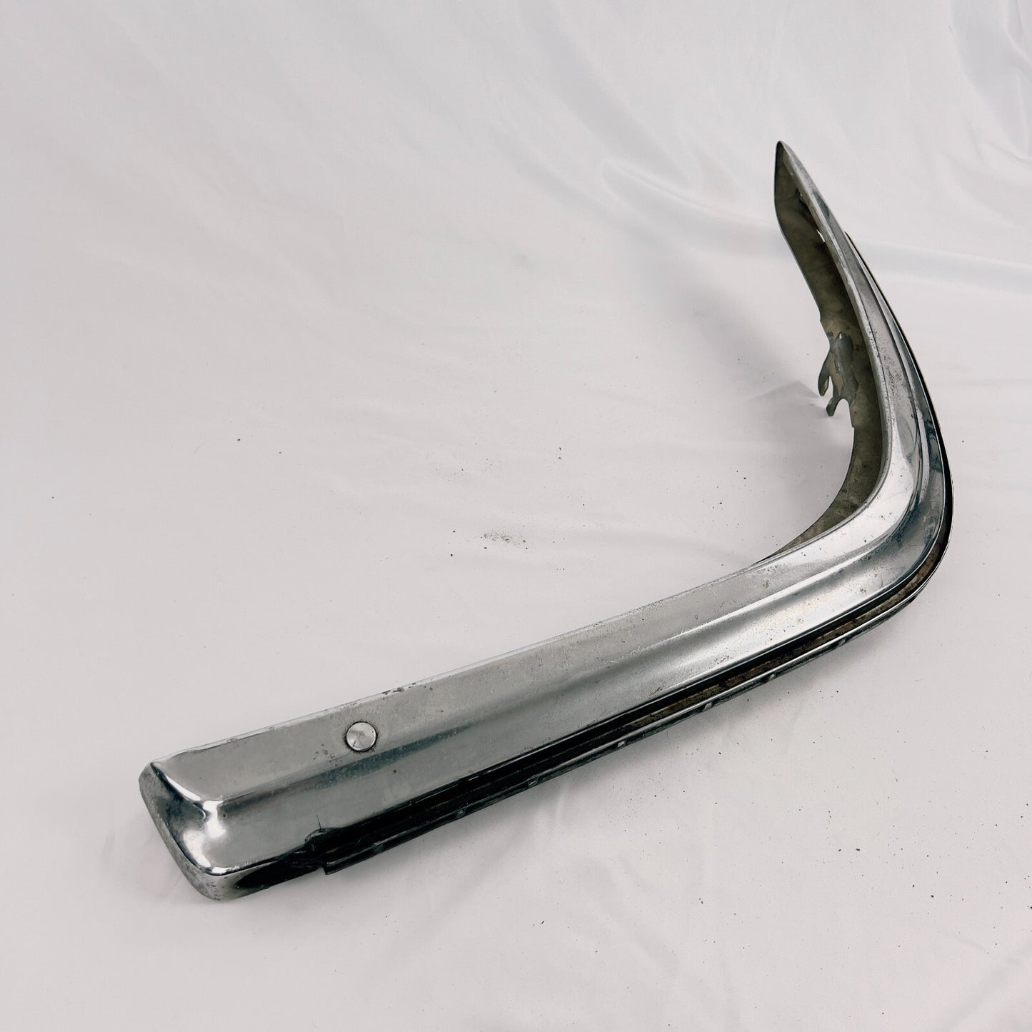 MercedesBenz Stossfanger Links für SEKlasse 116 Oldtimer Rarität A1168800170 – Bild 5