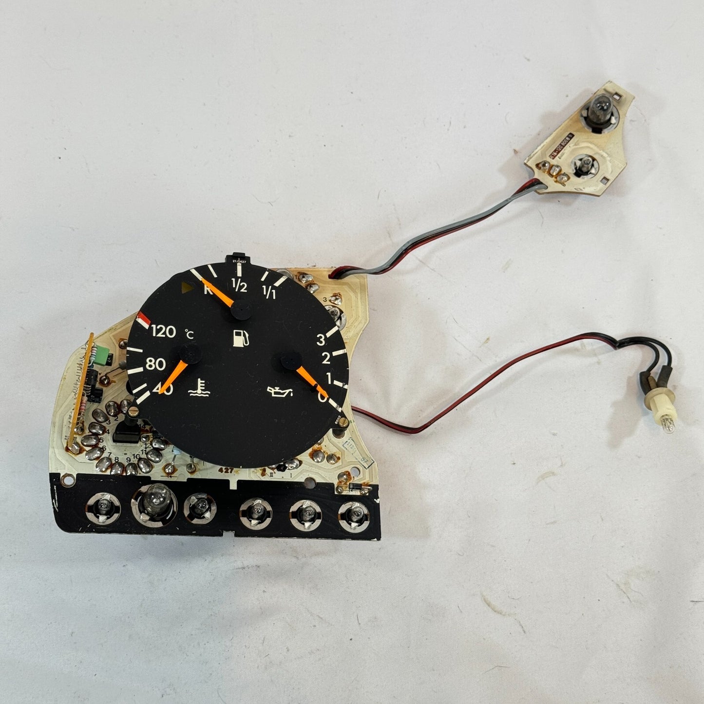 Mercedes W124 Öldruckanzeige Tankanzeige Temperatur Tacho VDO KI 1245420901 – Bild 1