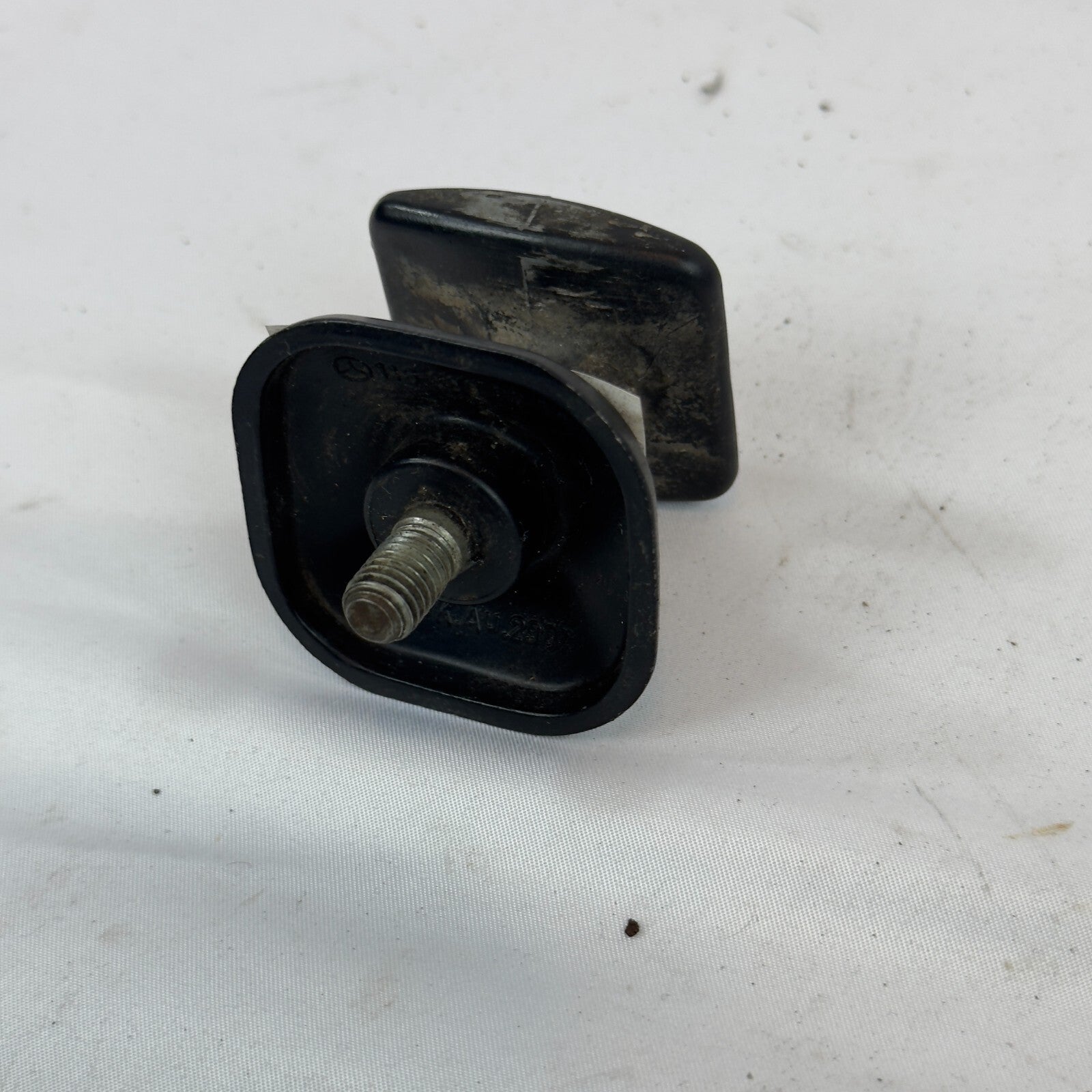 Halter Anbauteile Stoßstange A1168800814 Mercedes W116 – Bild 3