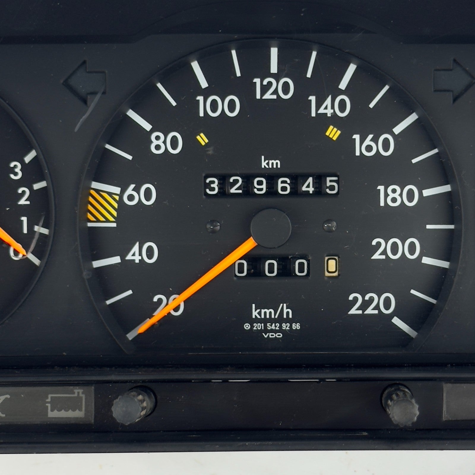 Mercedes W201 2.0E Tacho Kombiinstrument 220km/h ECO Uhr A20154292661