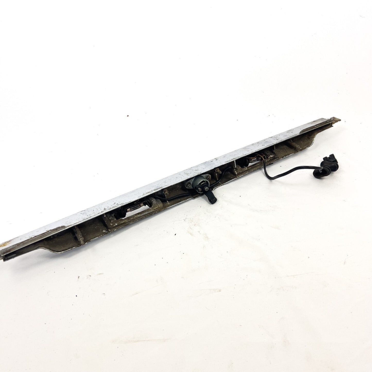 Mercedes W116 Griff Heckdeckel Chromblende Zierstab – Bild 5