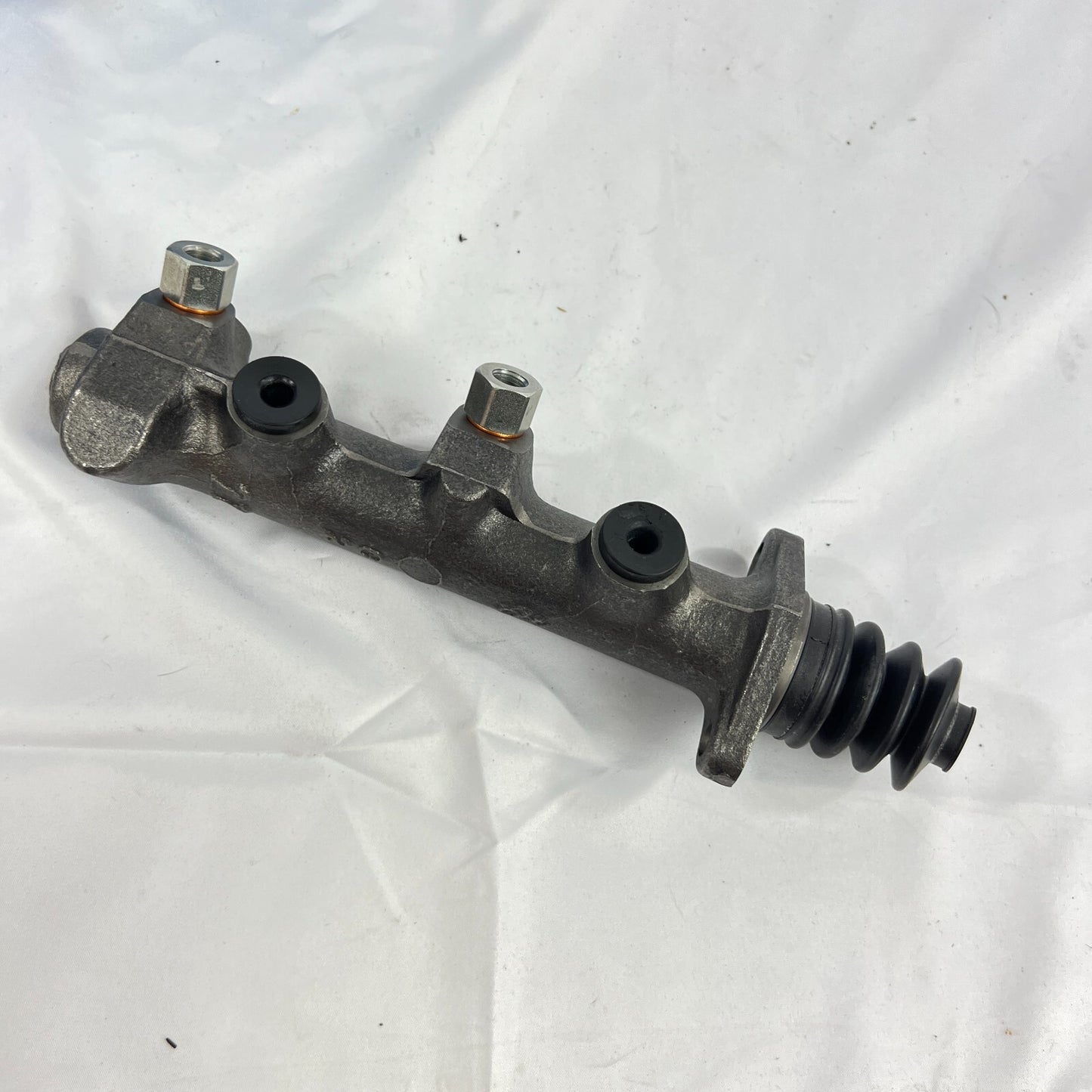 VW T2b Hauptbremszylinder ATE Zweikreis für Bremskraftverstärker 611 211 021 T – Bild 2
