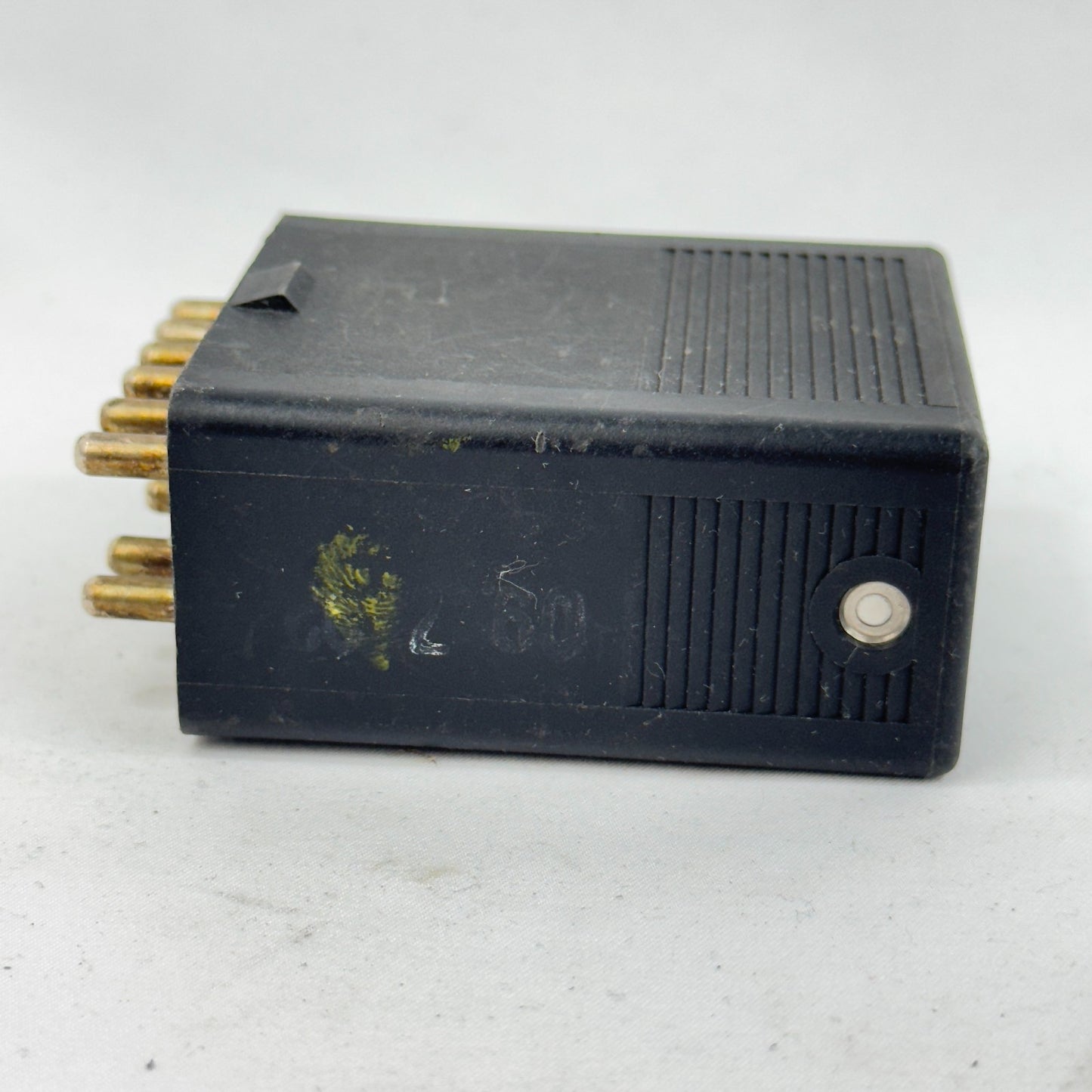 Mercedes W124 W201 Steuergerät Relais EGR Abgasrückführung A01154587323