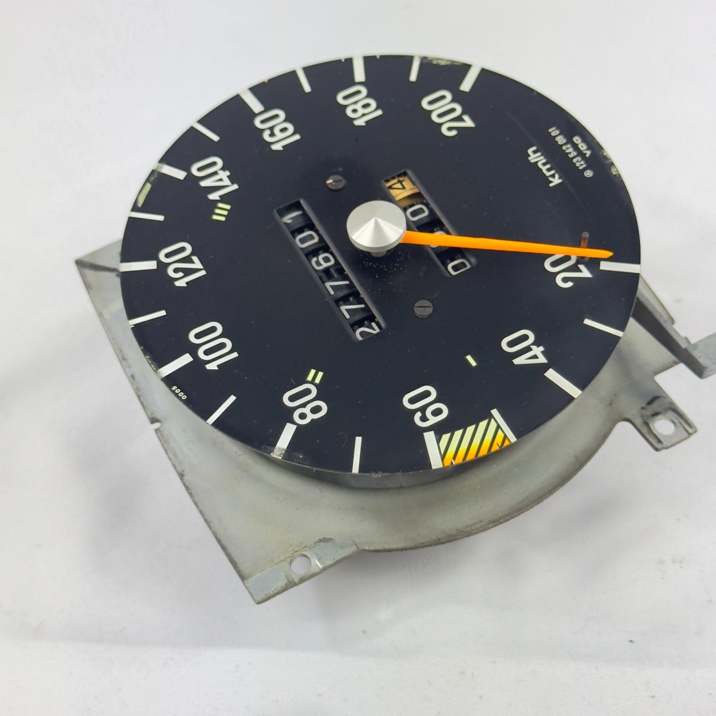 Mercedes W123 Tacho Tachometer Kombiinstrument 4 Gang VDO 200kmh 12354209015