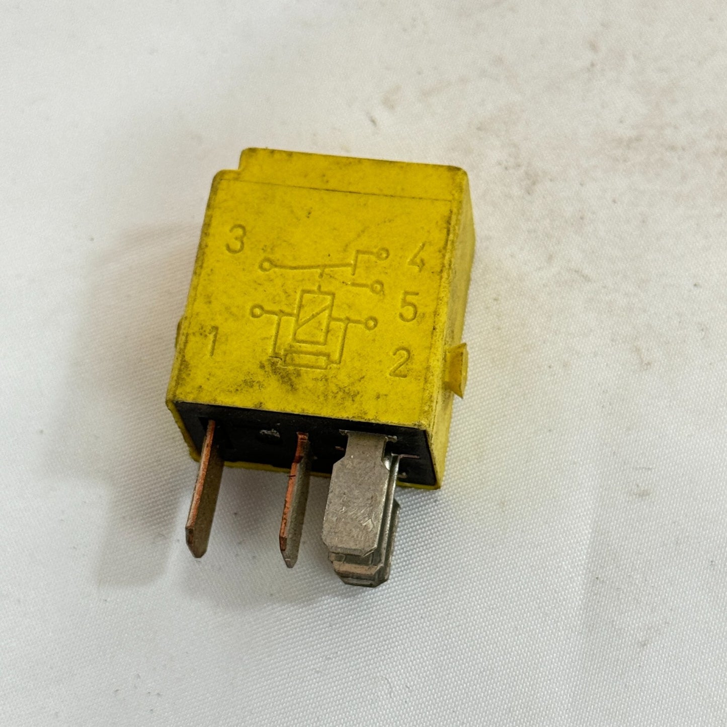 Mercedes-Benz Hella Relais A0025421219 – Bild 4