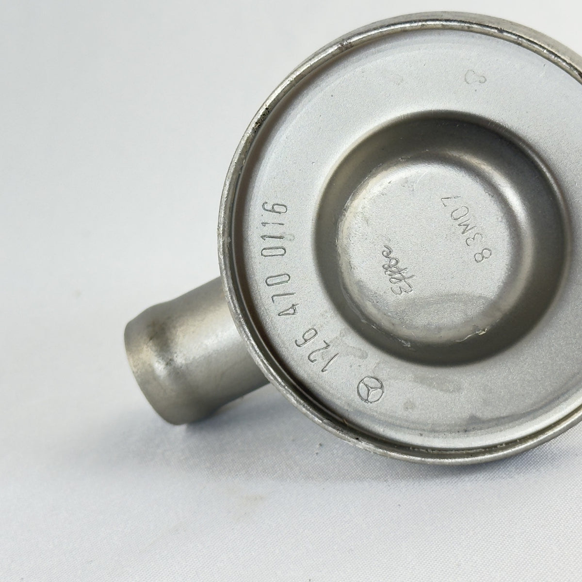 Mercedes Dämpferbehälter Kraftstoff A1264700116 W126 – Bild 7