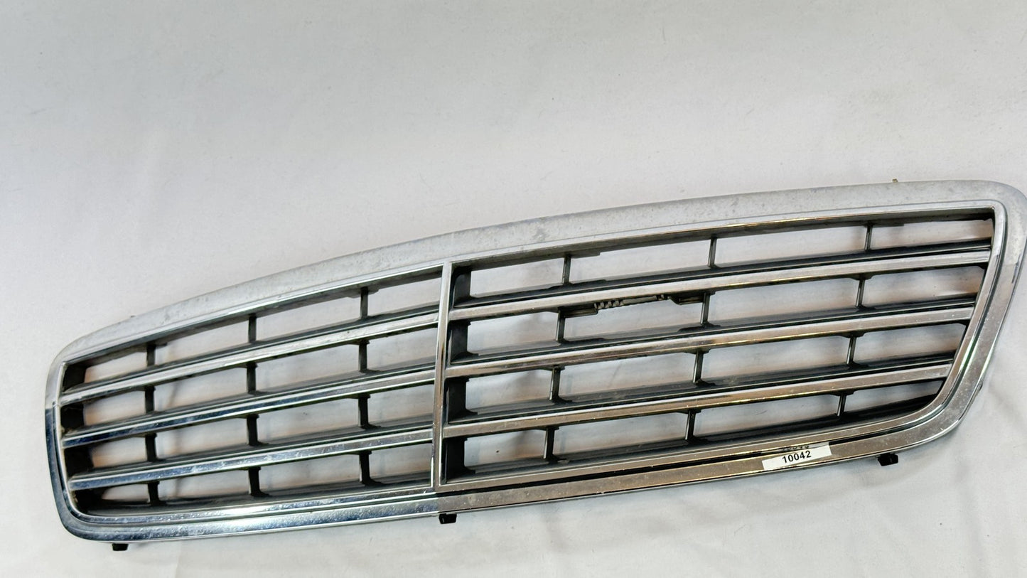 Mercedes Kühlergrill A2038800223 W203 C-Klasse – Bild 4